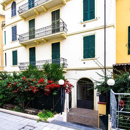 Sanremo Grand Central Apartment Exterior photo